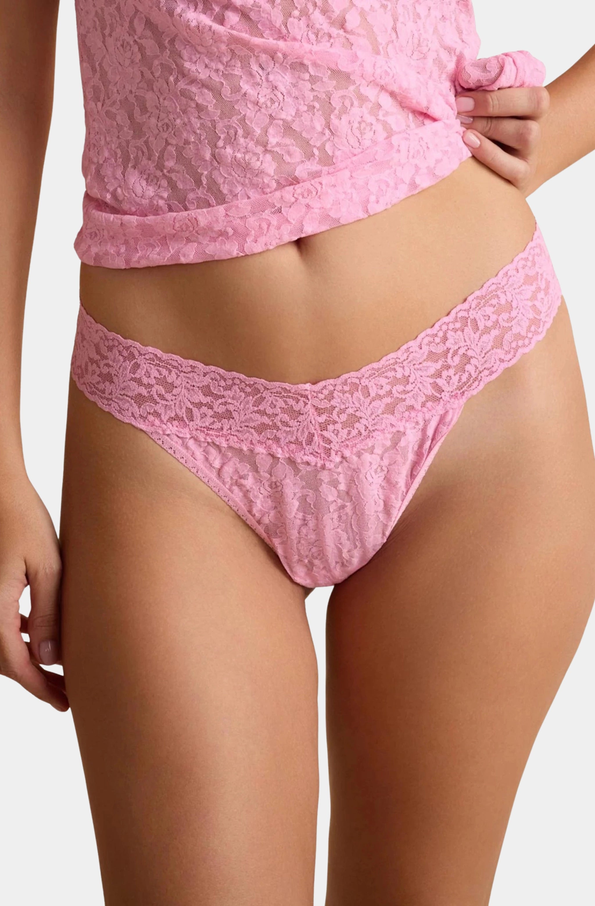 Signature Lace Original Rise Thong
