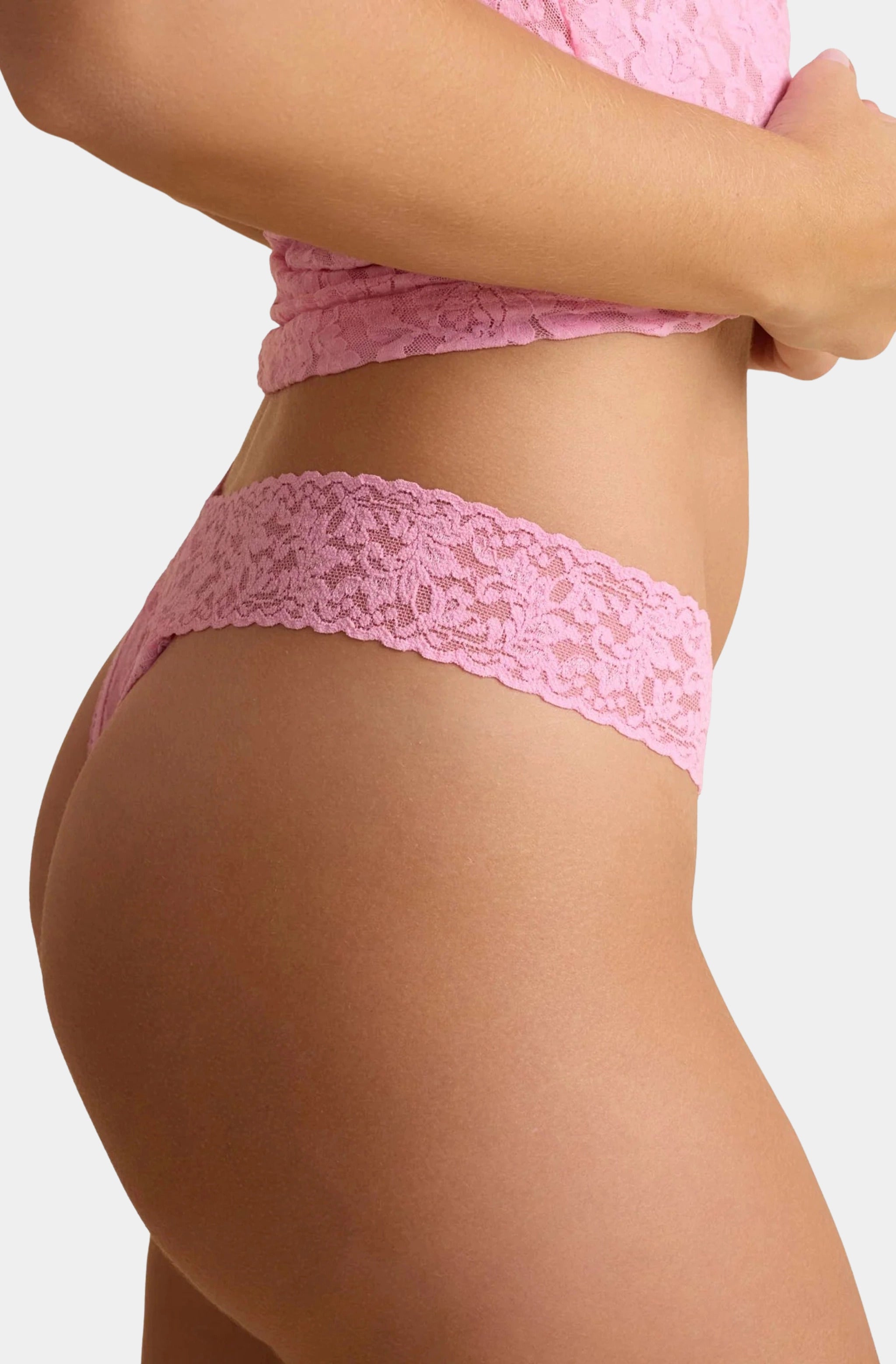 Signature Lace Original Rise Thong