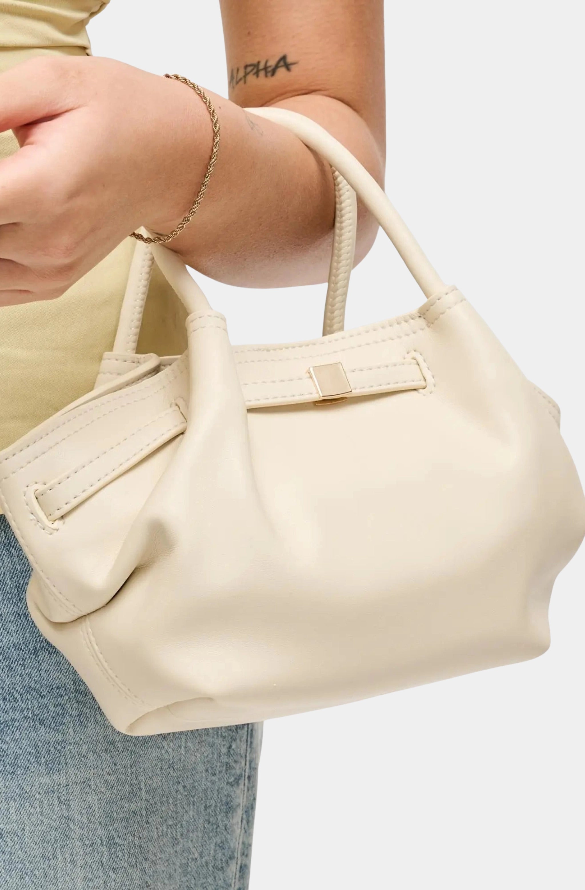 Selena Crossbody