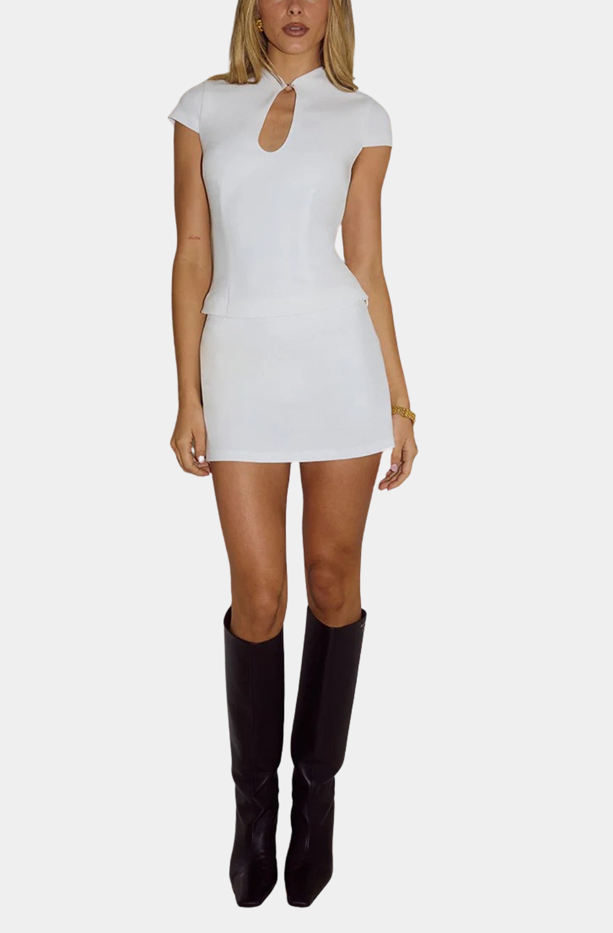 Vieno Fitted Mini Skort